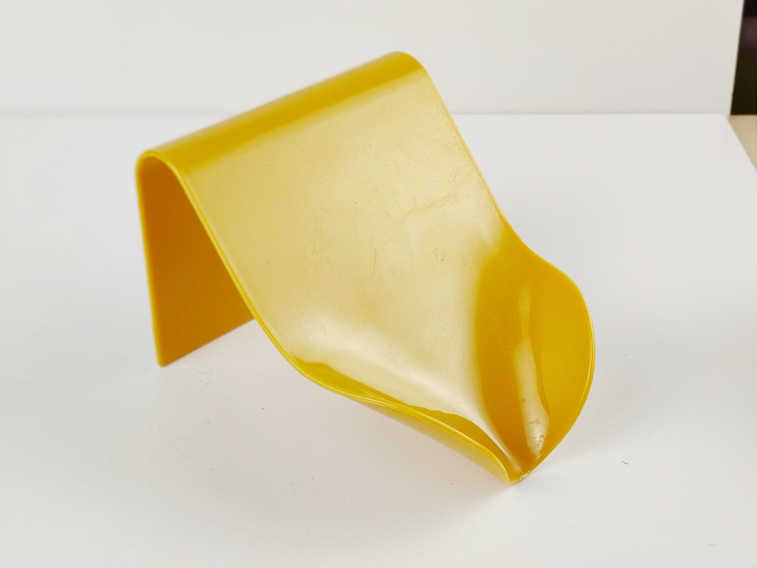 Jabonera amarilla para la ducha Jabonera amarilla para la ducha